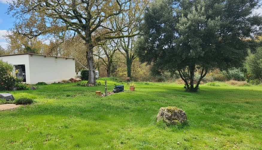 Photos 18 - Rurale - Maison de Campagne, à finir de rénover - environnement paisible