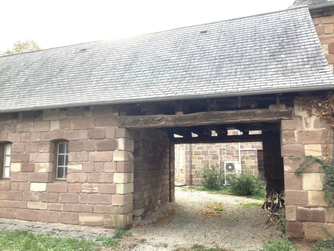 Photos 15 - Prestige - Belle demeure  d'un ancien Hotel dans le bourg de Varetz proche de Brive.et lA20