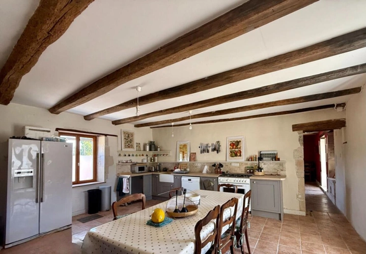Photos 9 - Prestige - Magnifique propriété de caractère en pierre avec granges, piscine et terrain