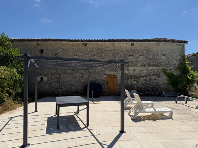Photos 14 - Prestige - Magnifique propriété de caractère en pierre avec granges, piscine et terrain