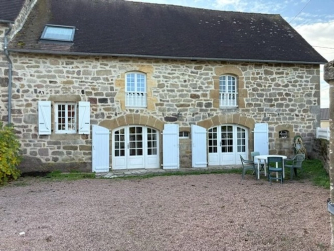 Photos 1 - Rurale - Corps de ferme avec souillière - EXCLUSIVITÉ