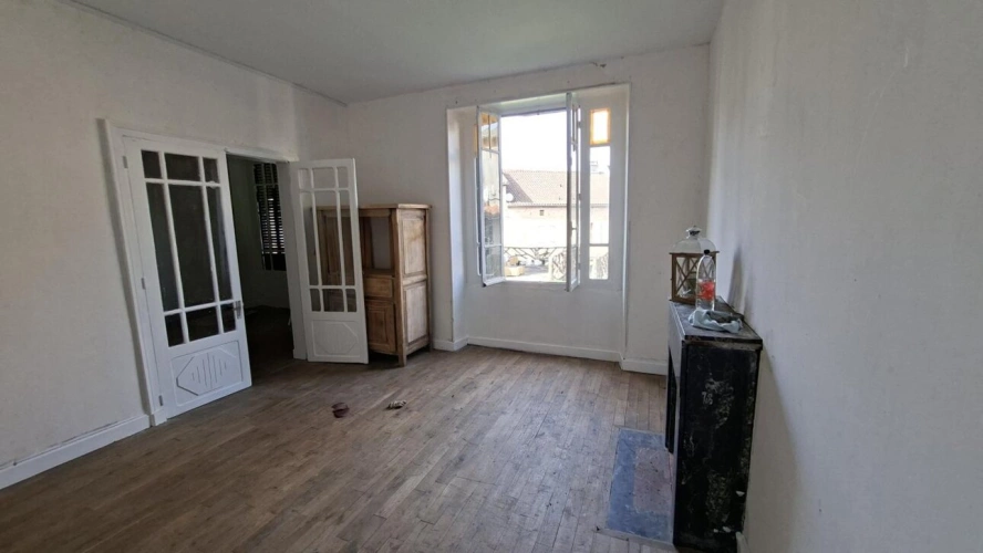 Photos 4 - Prestige - Opportunitée au coeur du village médieval de Teyssieu