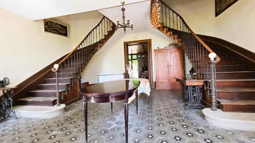 Photos 17 - Prestige - Domaine avec Maison de maître à restaurer et dépendances