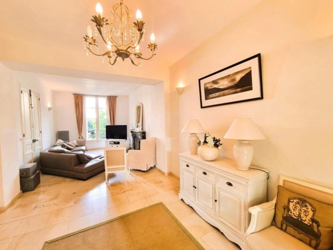 Photos 3 - Prestige - Maison de Maître classique de 6 chambres, rénovée avec goût, jardin, piscine et historique de location de vacances réussi