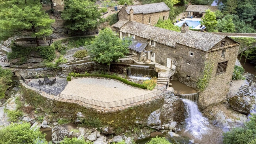 Photos 2 - Touristique - Moulin à eau historique restauré avec maison d'amis, piscine et rivière - Sud-Ouest de la France