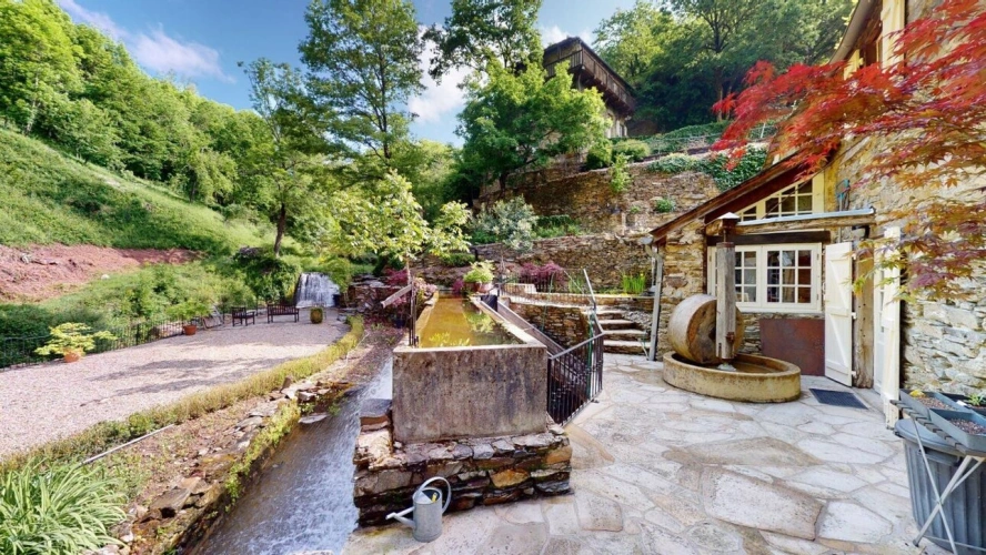 Photos 9 - Touristique - Moulin à eau historique restauré avec maison d'amis, piscine et rivière - Sud-Ouest de la France