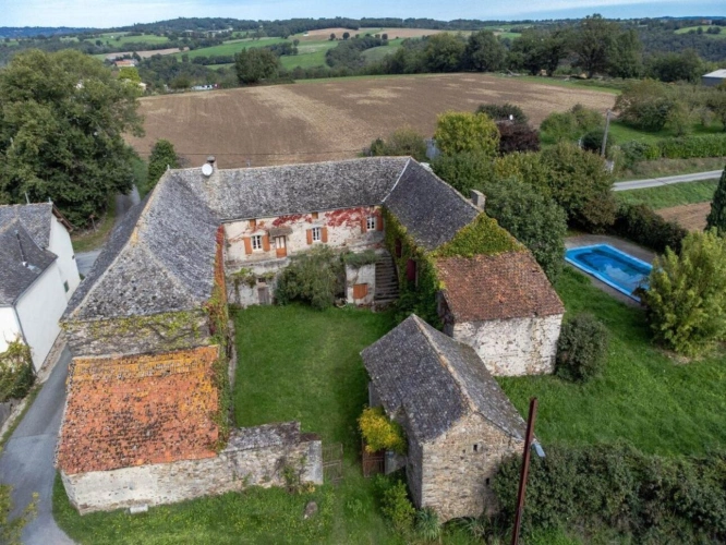 Photos 6 - Rurale - Corps de ferme en U à rénover - 500 m² et 2,4 ha - Proche de Najac, limite Tarn et Aveyron