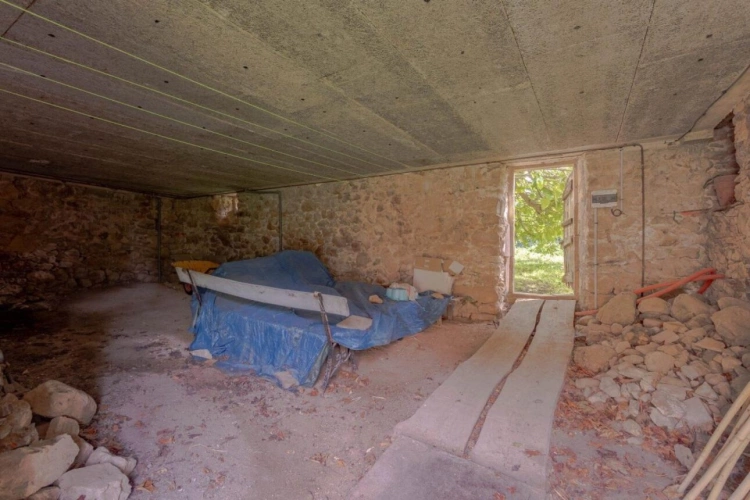 Photos 18 - Rurale - Corps de ferme en U à rénover - 500 m² et 2,4 ha - Proche de Najac, limite Tarn et Aveyron