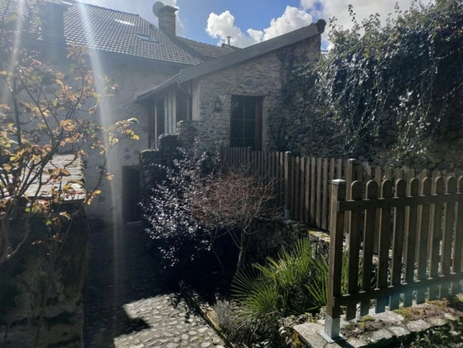 Photos 4 - Prestige - Grande maison de village du 18 ° avec jardin