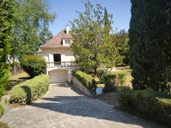 Photos 17 - Prestige - Maison Ile de France de qualité . Jardin clos . Foix