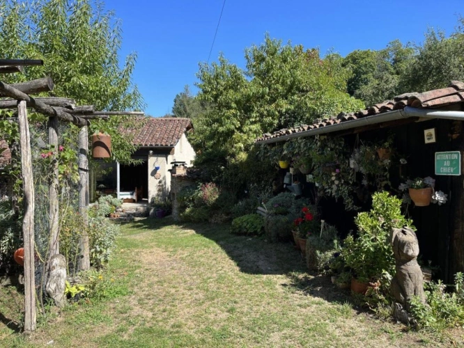 Photos 1 - Rurale - Maison de campagne avec grange et châtaigneraie - 3ha