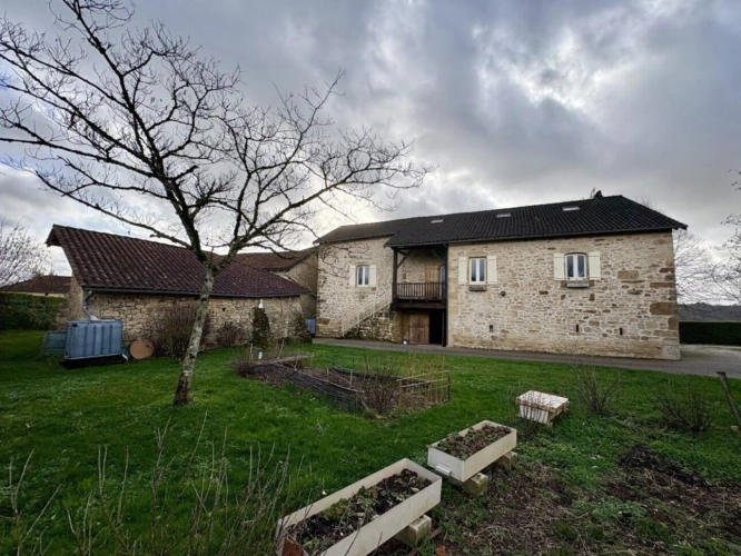 Photos 1 - Rurale - Belles prestations et charme ancien