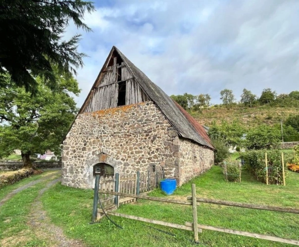 Photos 1 - Rurale - Grange 370m2 proche VIC / CERE