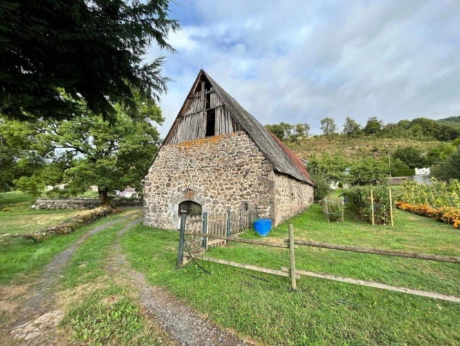 Photos 2 - Rurale - Grange 370m2 proche VIC / CERE