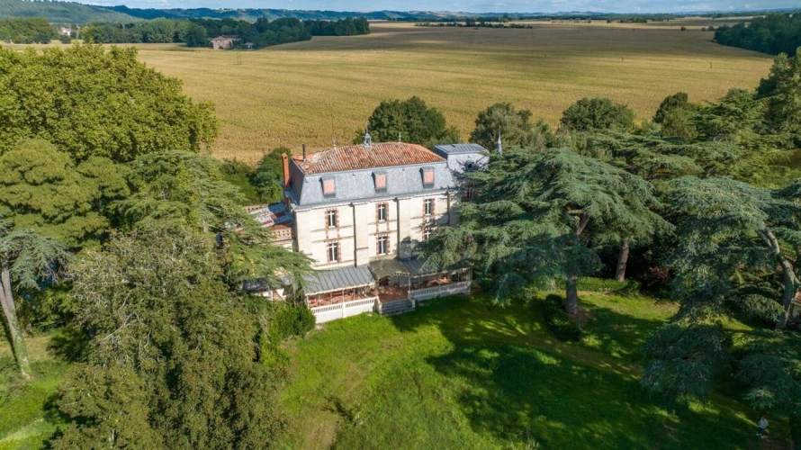 Photos 18 - Prestige - Château en bordure de Rivière, env 3.8ha et dépendances. TOULOUSE 40 min