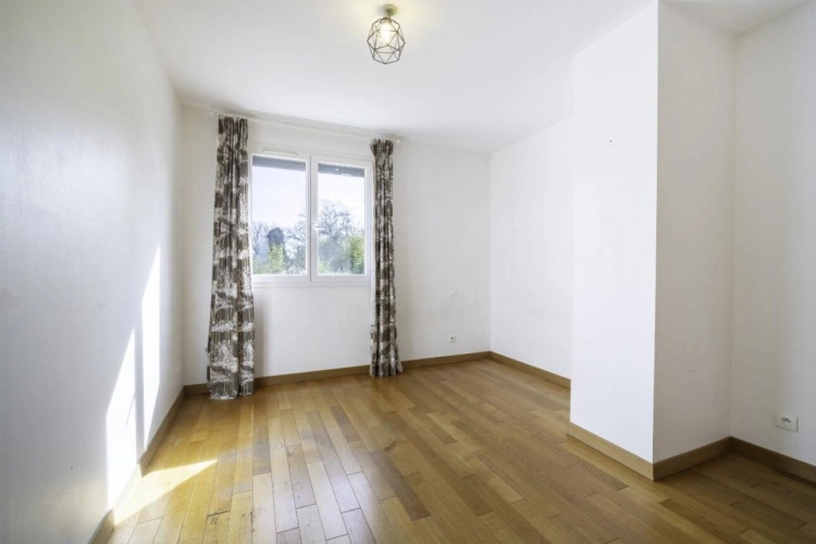 Photos 16 - Prestige - Propriété de standing, 8 pièces, 5 chambres avec piscine et jardin