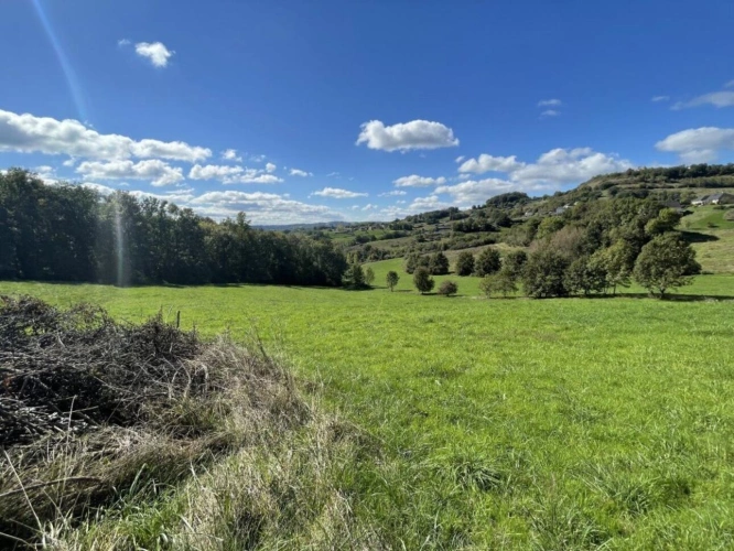 Photos 17 - Rural - Unique Property with 8 Hectares of Land, Pond, and Stunning Views