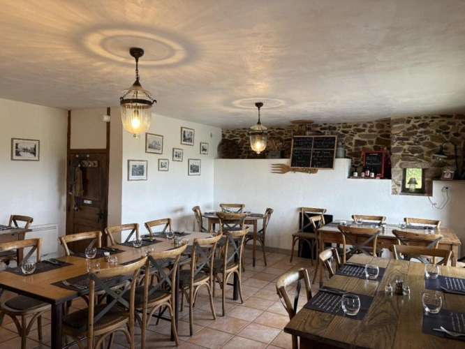 Photos 10 - Prestige - Propriété avec maison d'habitation, gîte, restaurant et piscine