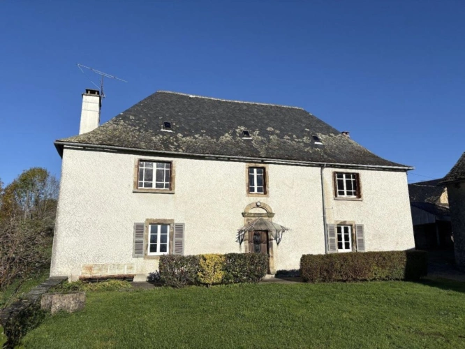 Photos 1 - Prestige - Domaine de caractère avec 22 hectares et dépendances