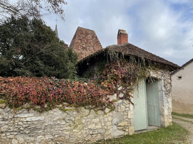 Photos 2 - Rural - Charming 17 th century dwelling in heart of a Périgord village .