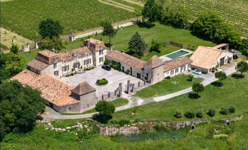 Photos 1 - Prestige - Château XVIII - Élégance et patrimoine au coeur d'un domaine viticole de 18 hectares