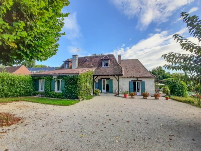 Photos 1 - Rurale - Maison de charmedu 19 ème siècle entièrement restaurée  avec jardin et piscine