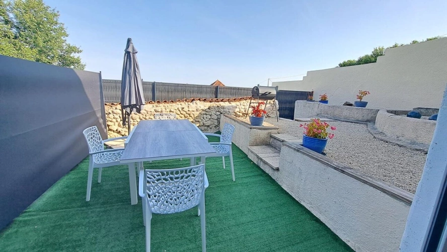 Photos 10 - Touristique - DOMAINE PRIVÉ DE LUXE - 3 GÎTES AVEC PISCINES PRIVÉES + FORT POTENTIEL