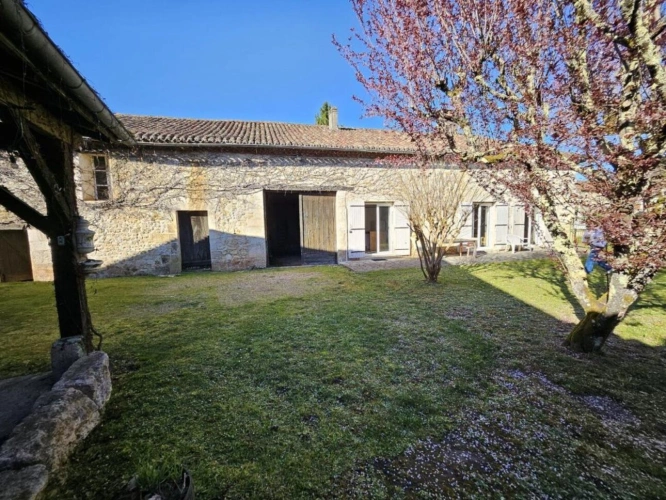 Photos 3 - Rurale - Maison de plain-pied au charme intemporel proche de Perigueux