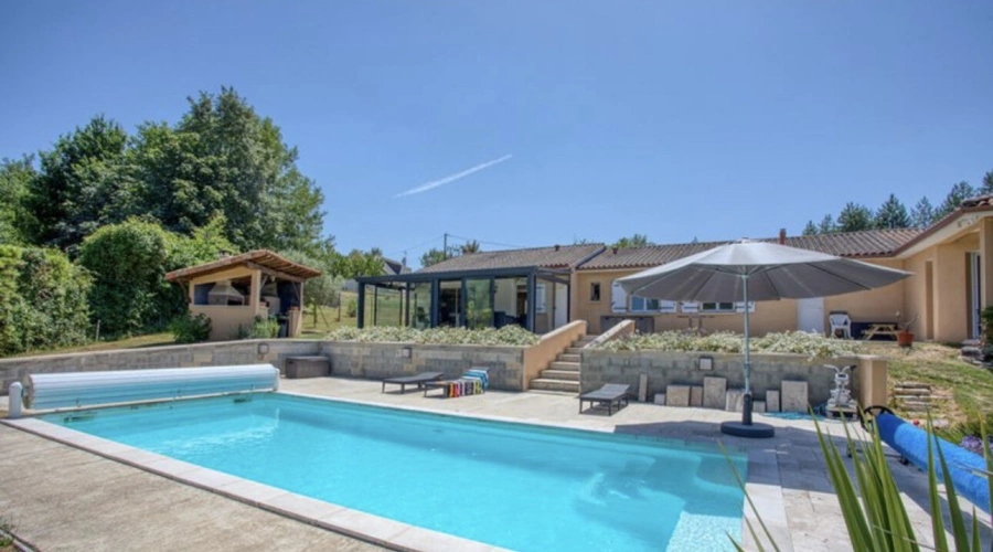 Photos 1 - Rurale - Maison avec piscine, entre ville et campagne, cadre privilégié en Dordogne
