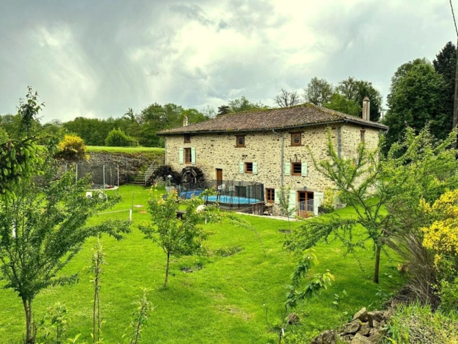Photos 2 - Équestre - Moulin rénové avec étang, piscine et 8 hectares de terrains