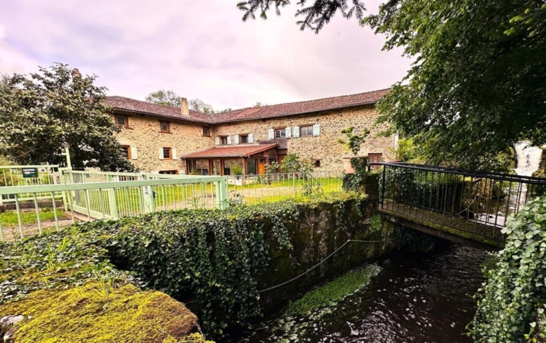 Photos 3 - Équestre - Moulin rénové avec étang, piscine et 8 hectares de terrains