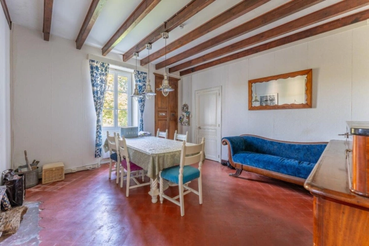 Photos 12 - Prestige - Roumazeries Loubert - Maison de deux chambres avec granges, possibilité de gîte, terrain et proche du lac
