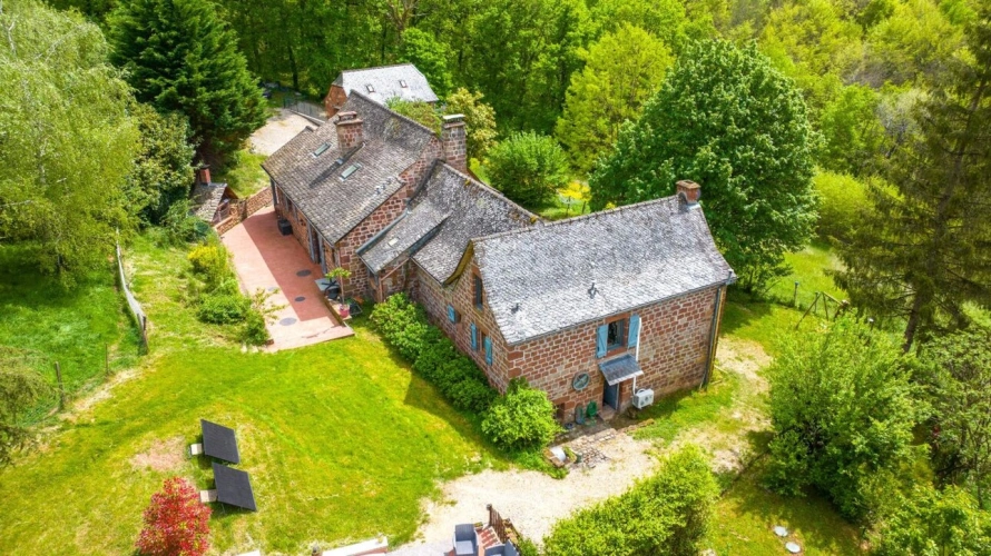 Photos 1 - Rurale - Maison de campagne sur 4.7 hectares - Nauviale