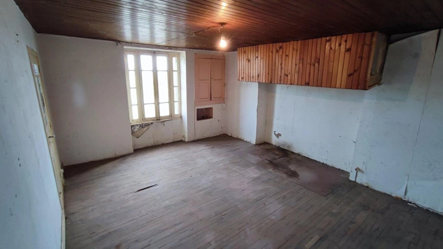 Photos 2 - Prestige - Maison de pays en pierre T5 avec ses dépendances