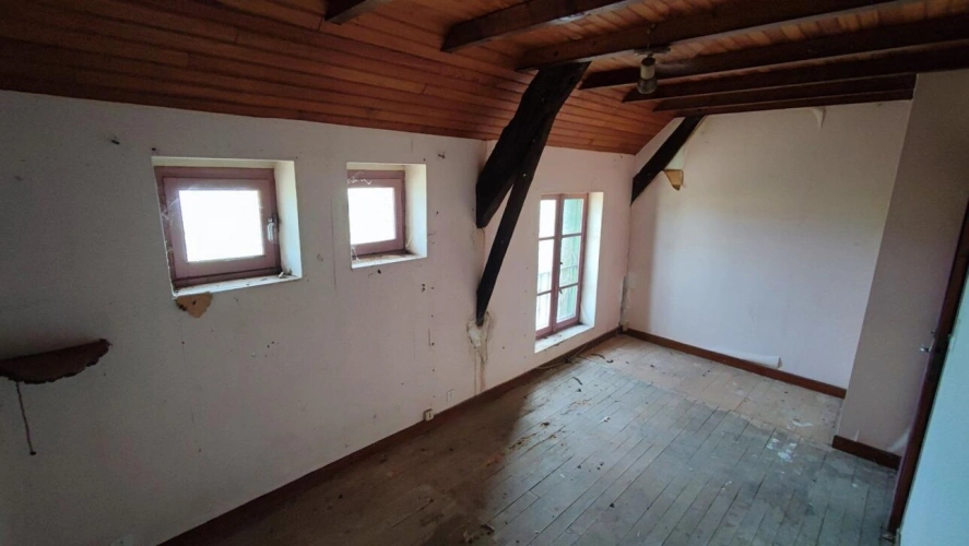 Photos 8 - Prestige - Maison de pays en pierre T5 avec ses dépendances