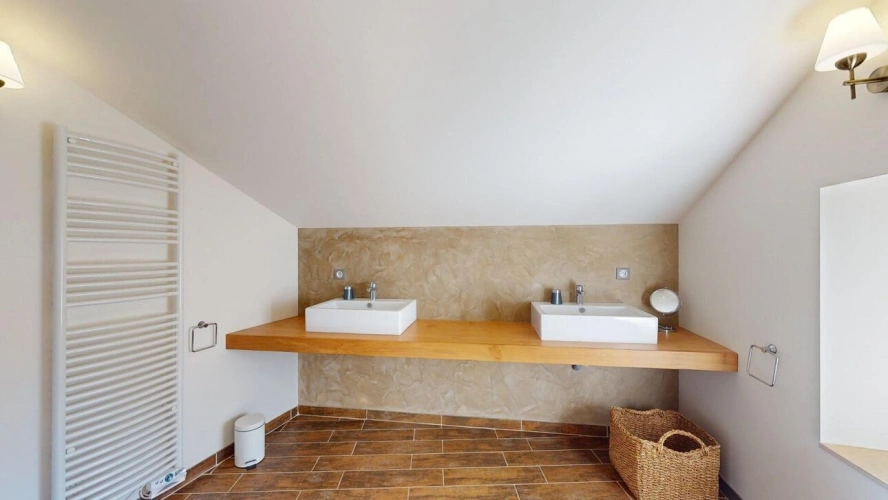 Photos 11 - Prestigious - Town and village dwelling