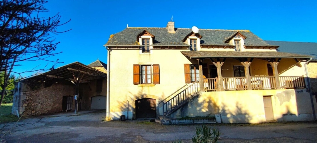 Photos 1 - Prestige - Maison de pays en pierre T4 avec dépendances