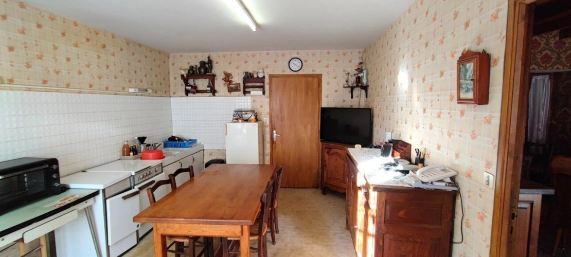 Photos 3 - Prestige - Maison de pays en pierre T4 avec dépendances