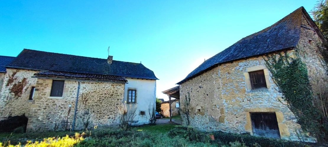 Photos 8 - Prestige - Maison de pays en pierre T4 avec dépendances