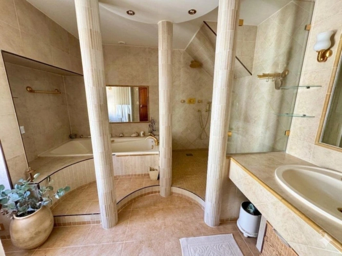 Photos 13 - Prestige - Propriété de 415 m² avec gîte et espace bien être