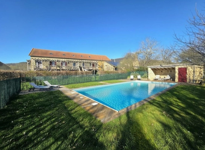 Photos 1 - Prestige - Ensemble immobilier de caractère composé d'une maison principale et de 3 gîtes classés