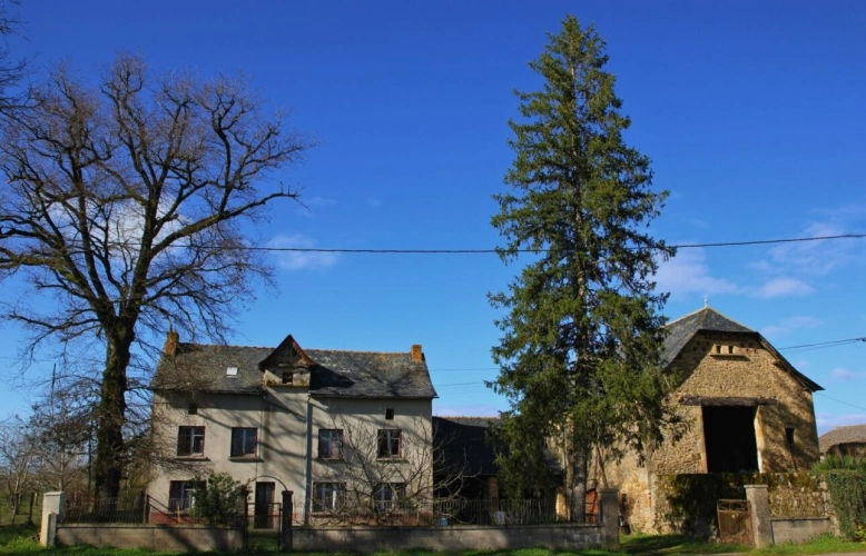 Photos 18 - Rurale - Corps de ferme en pierre à rénover - Montbazens