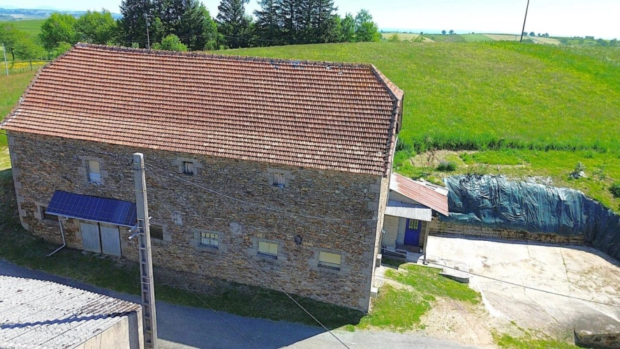 Photos 2 - Rurale - Maison T5 146 m² + grange de 300 m² + 7.35 ha