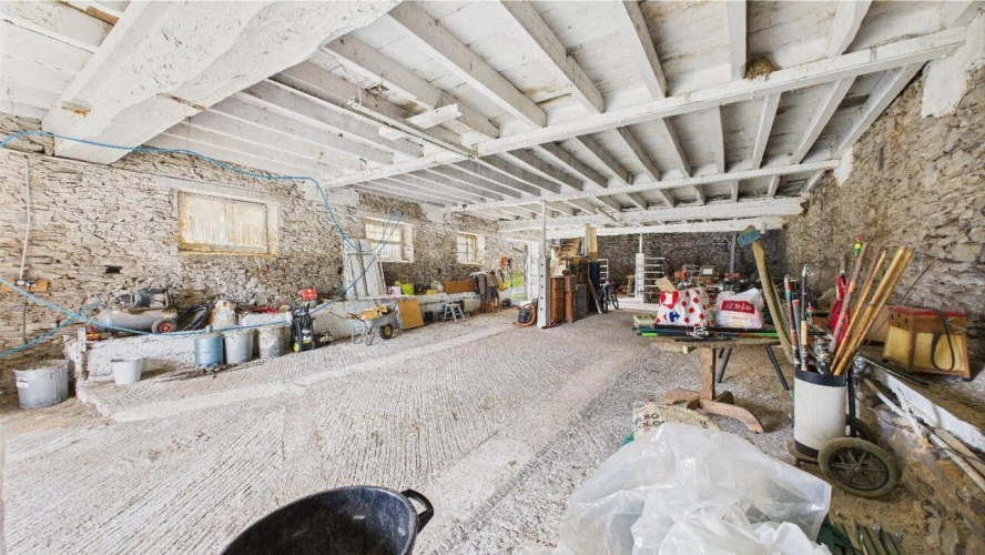 Photos 17 - Rurale - Maison T5 146 m² + grange de 300 m² + 7.35 ha