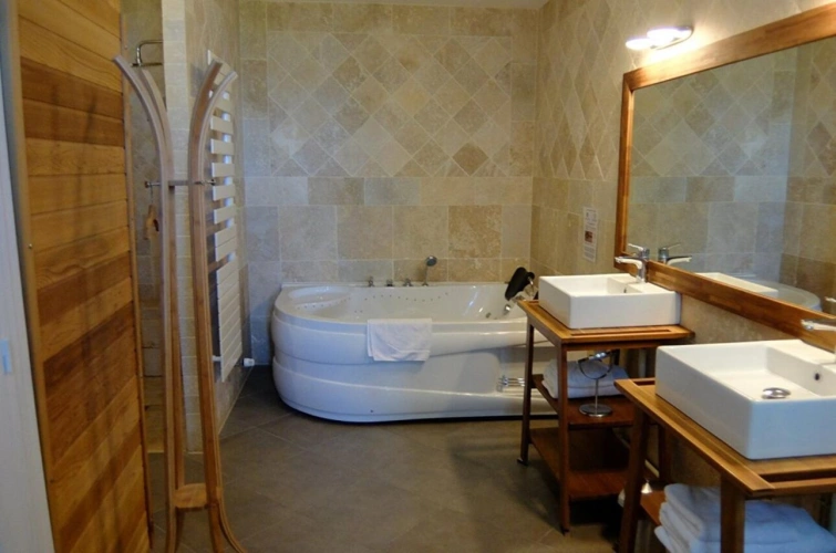 Photos 11 - Prestige - MAGNIFIQUE PROPRIETE AVEC ACTIVITE COMMERCIALE