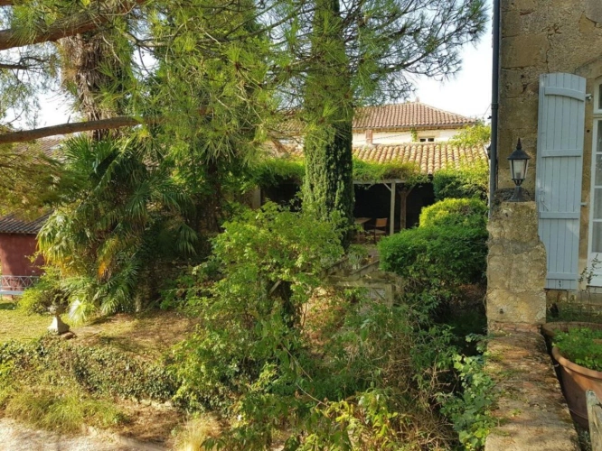 Photos 2 - Prestige - ELEGANTE MAISON DE VILLAGE  AVEC VUES