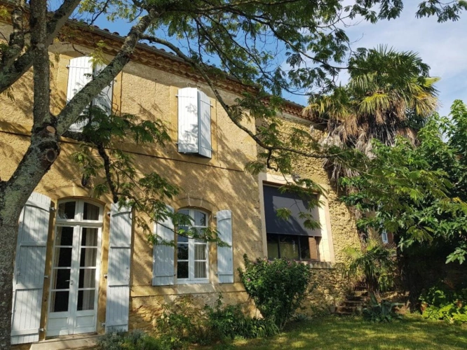 Photos 3 - Prestige - ELEGANTE MAISON DE VILLAGE  AVEC VUES