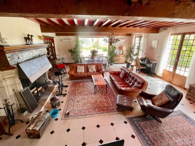 Photos 8 - Prestige - Élégante Propriété avec Terrain Plat et Dépendances pour Chevaux