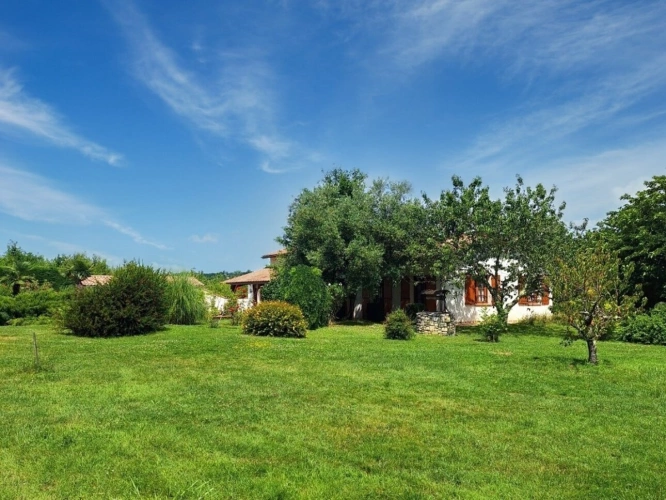 Photos 3 - Rurale - Maison nichée dans un écrin de verdure
