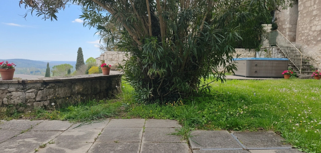 Photos 3 - Rurale - Élégante demeure en pierre du XVIIe siècle avec jardins et vue imprenable à Lauzerte